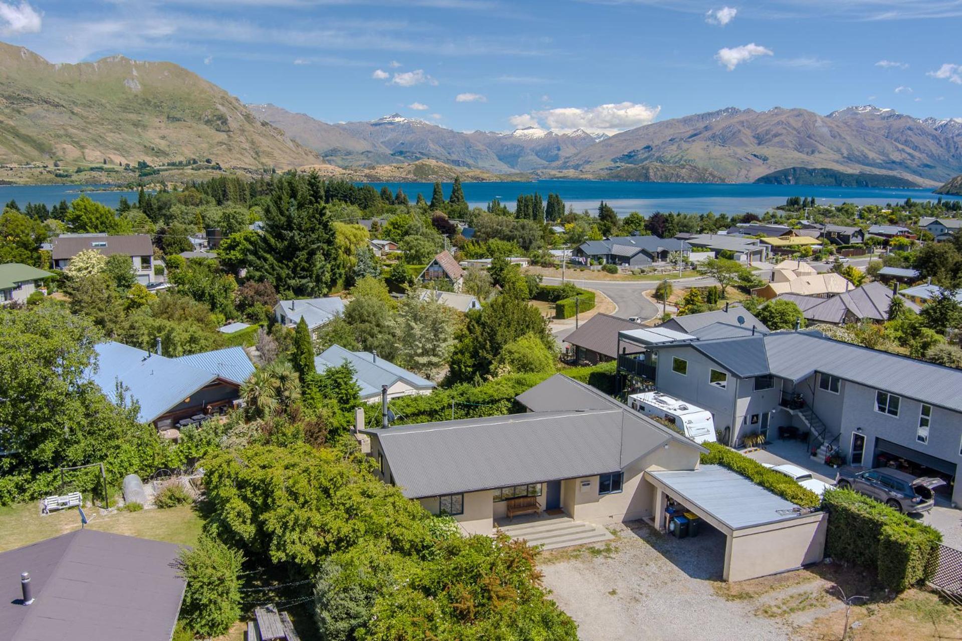 Terrific Views On Totara Holiday home Wanaka