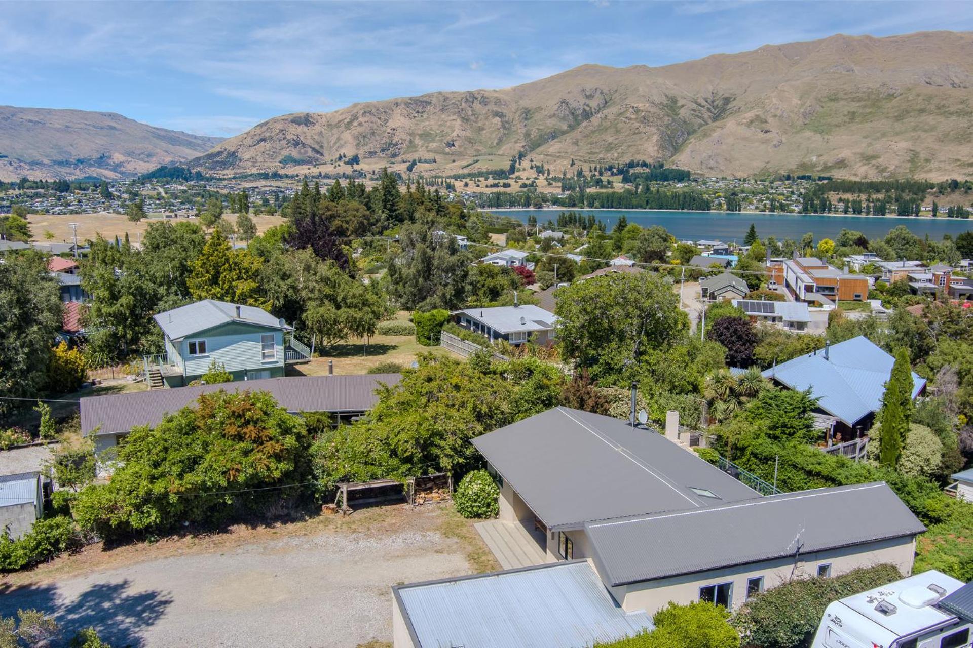 Terrific Views On Totara Holiday home