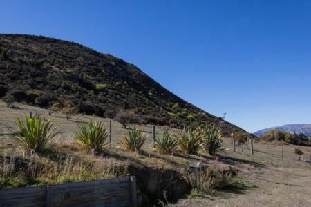 'mount Iron Edge' With Mountain Views * Wanaka