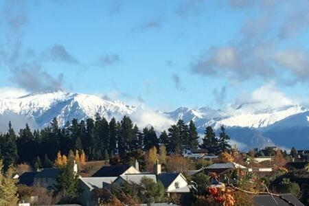 'mount Iron Edge' With Mountain Views Wanaka