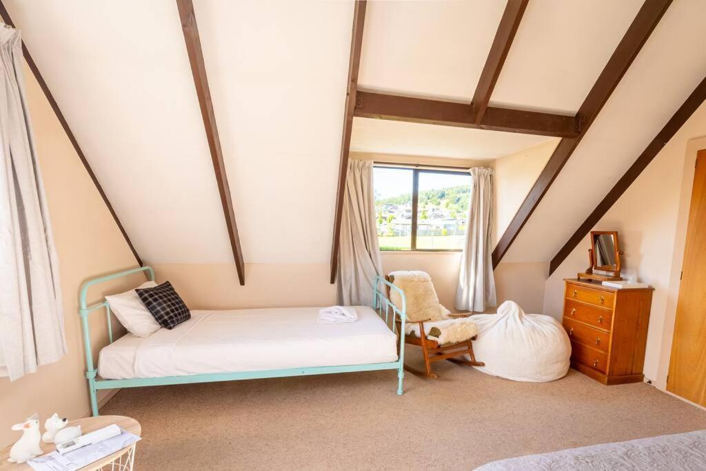 Quintessentially Kiwi On Aubrey Holiday home
