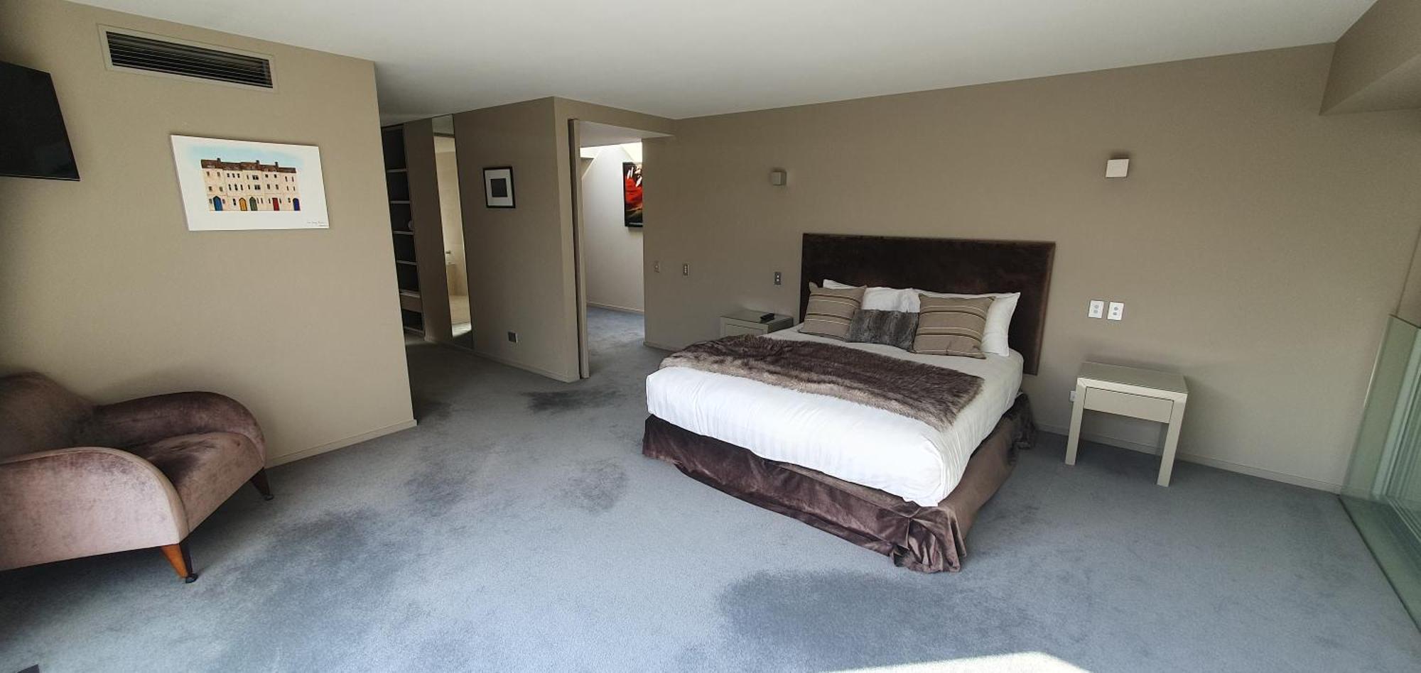 Apartment Lakeshore Springs Apartments *