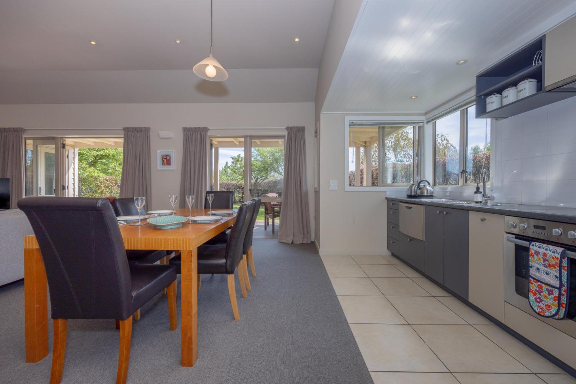 Villa Meadowstone Executive Close To *