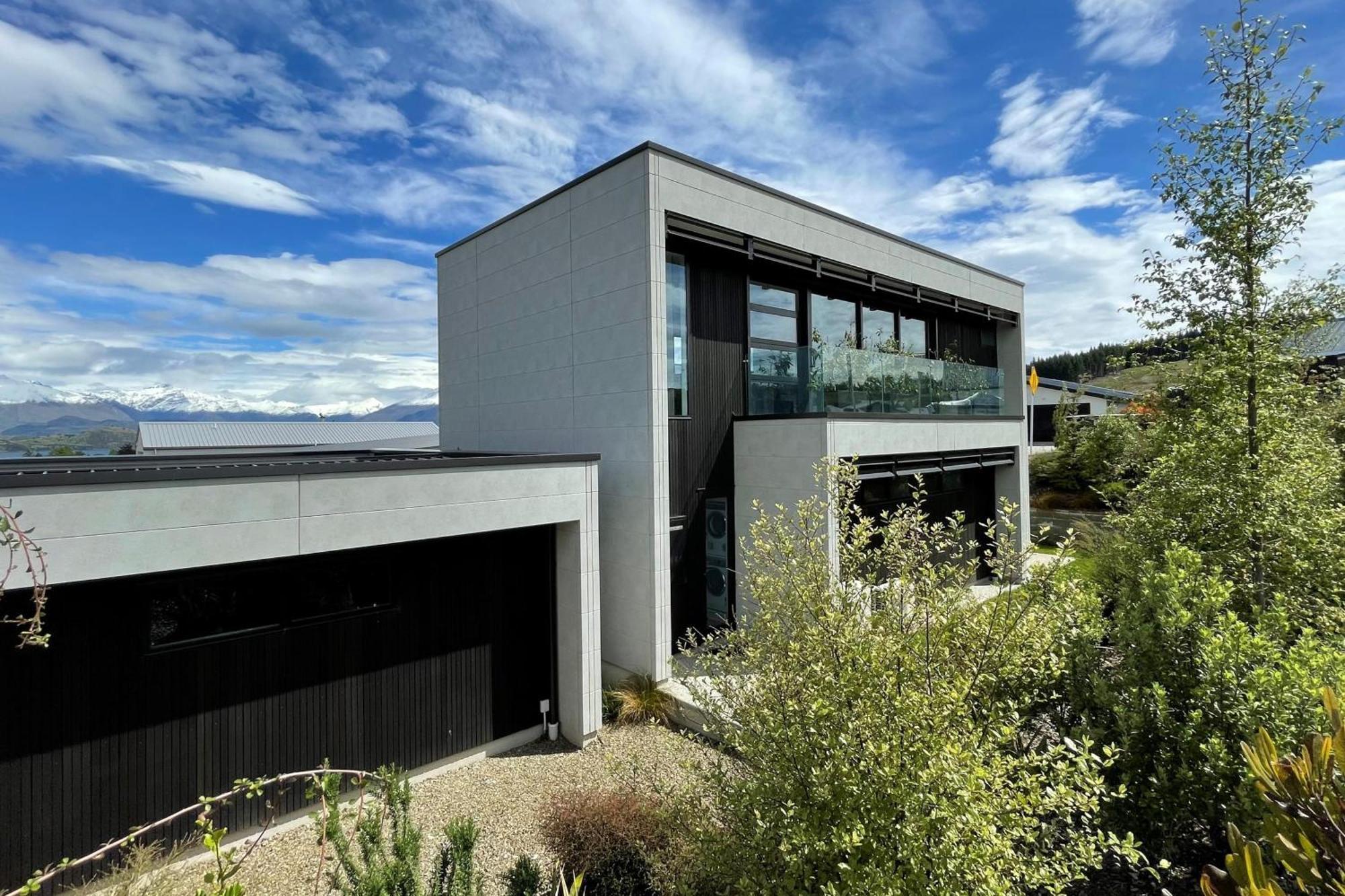 Luxurious And Alpine Views Holiday home