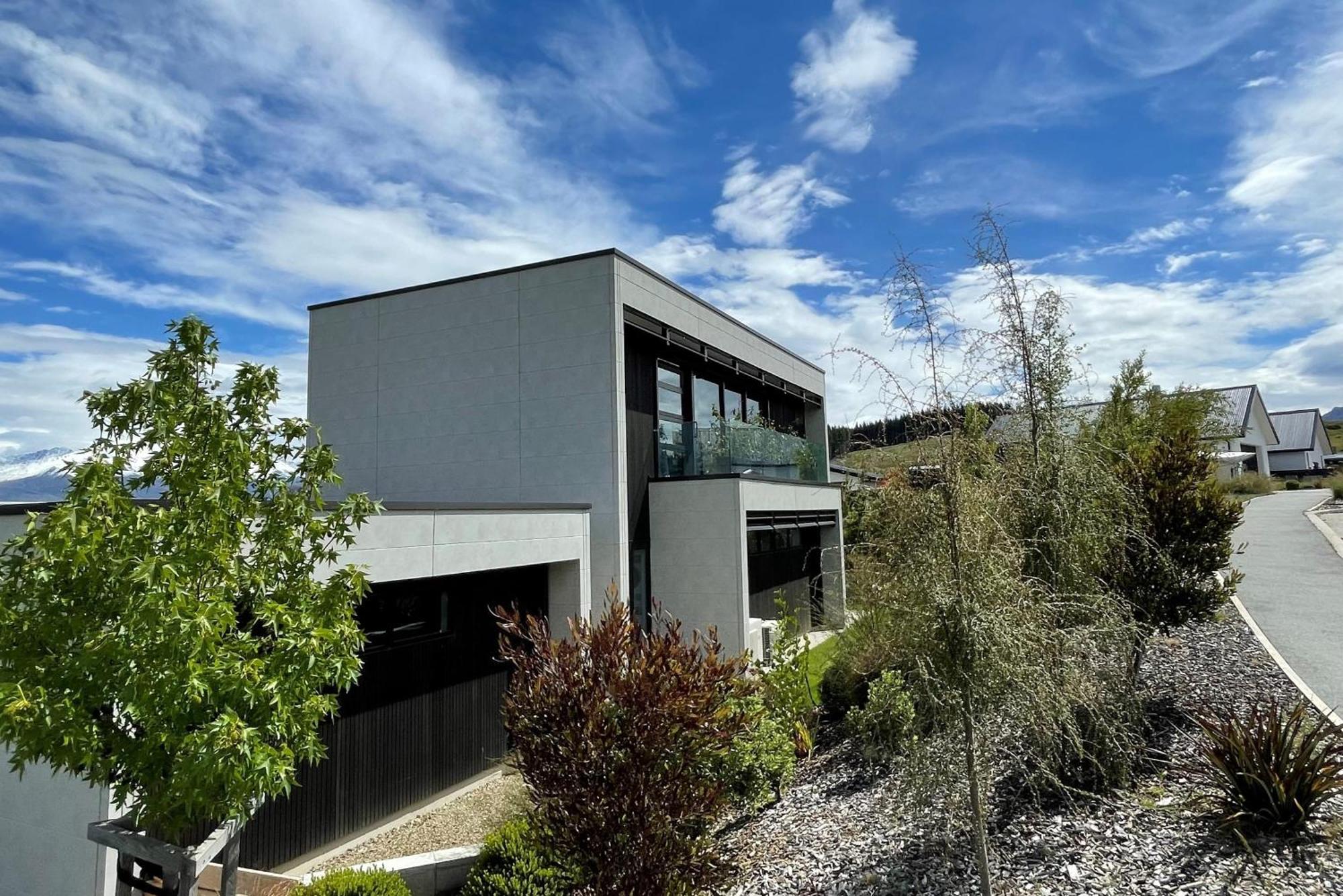 Luxurious And Alpine Views Holiday home *