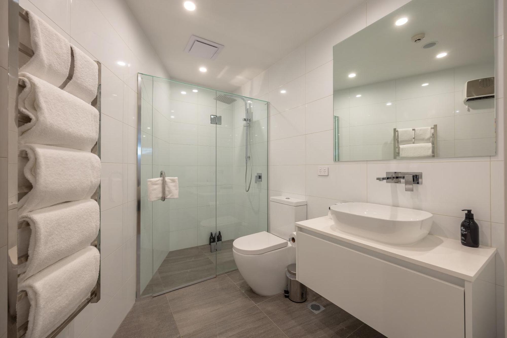 Marina Terrace Apartments,
