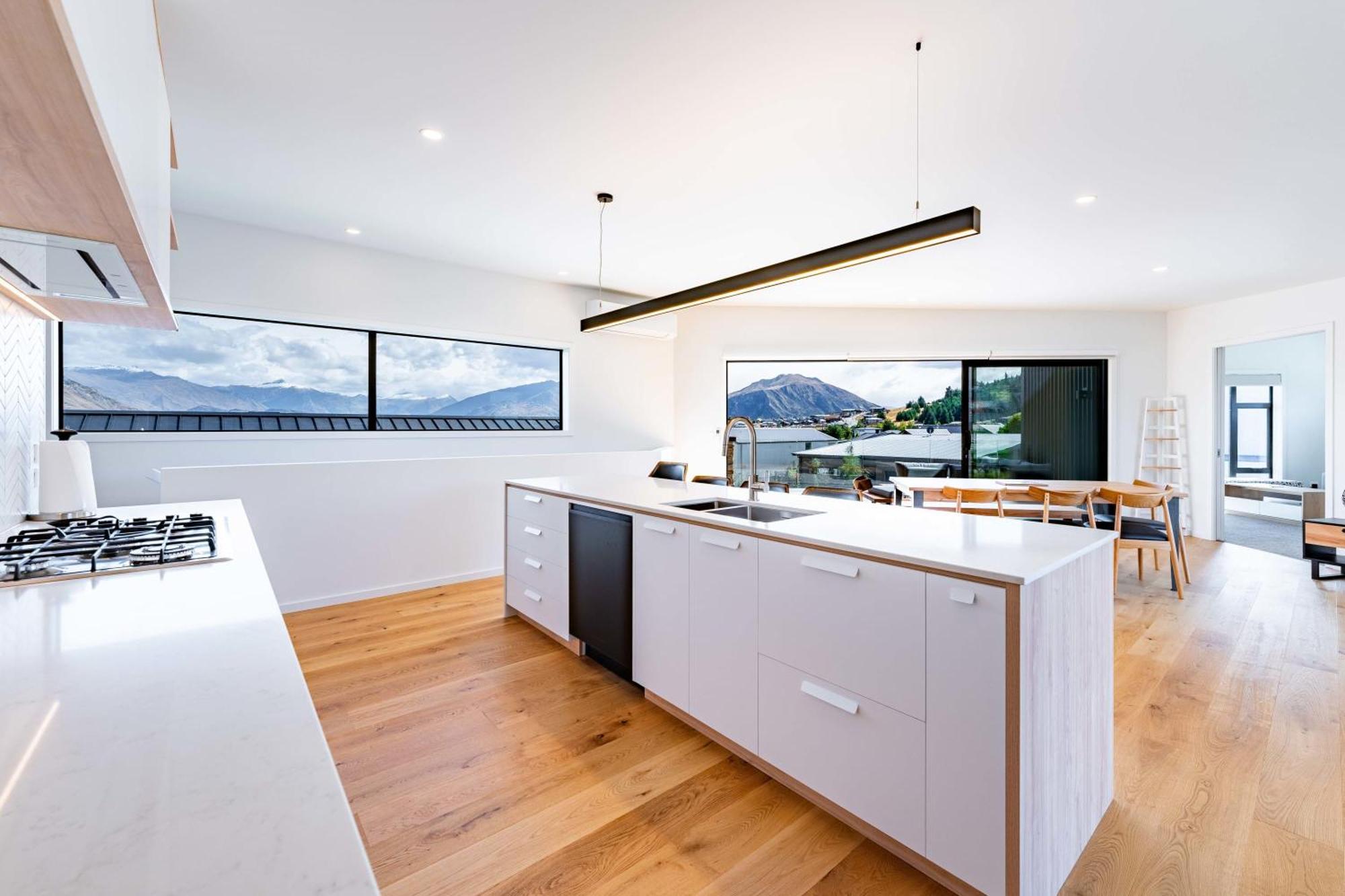 Grand Alpine Vista Escape Wanaka