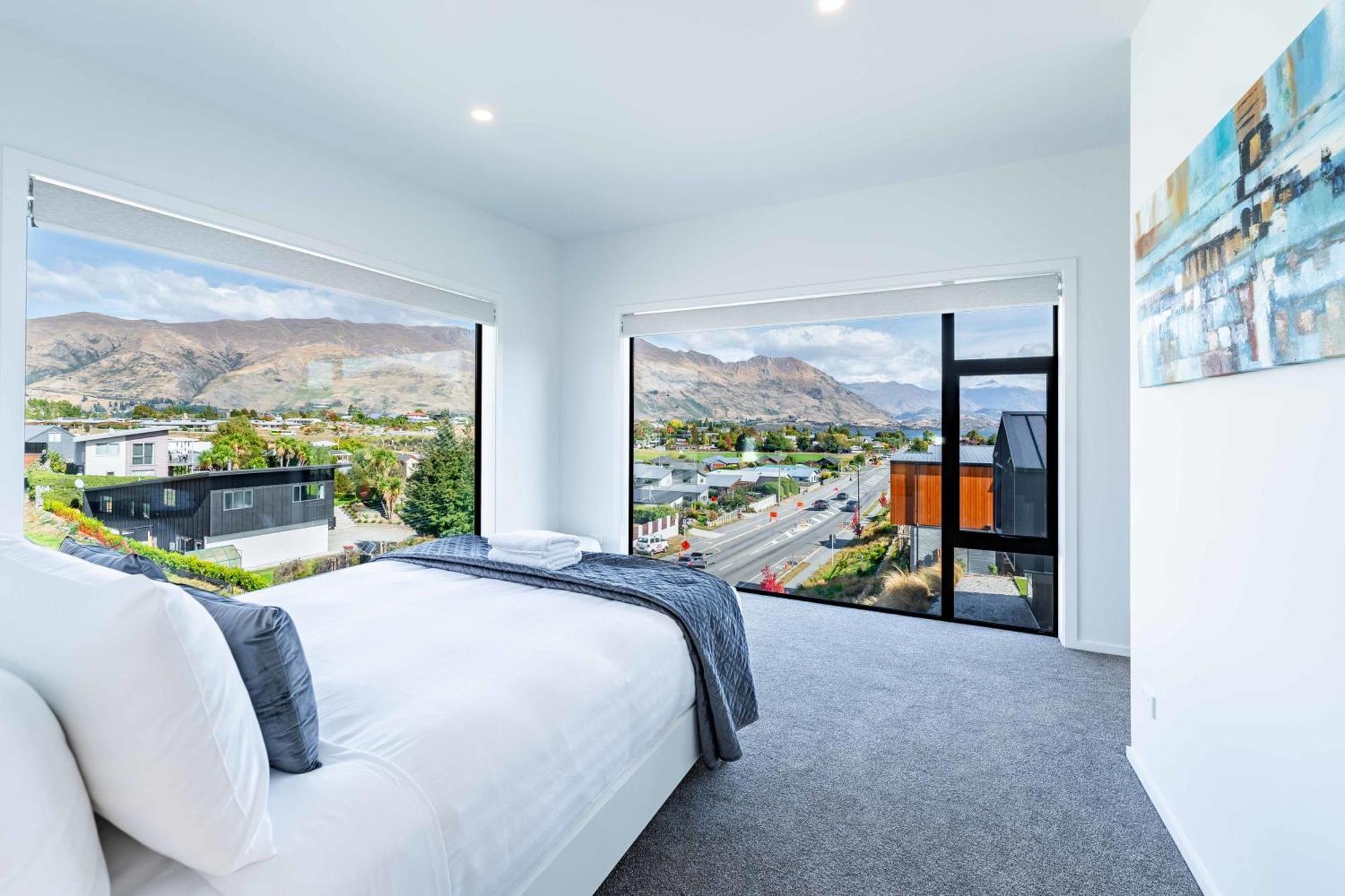 Grand Alpine Vista Escape *