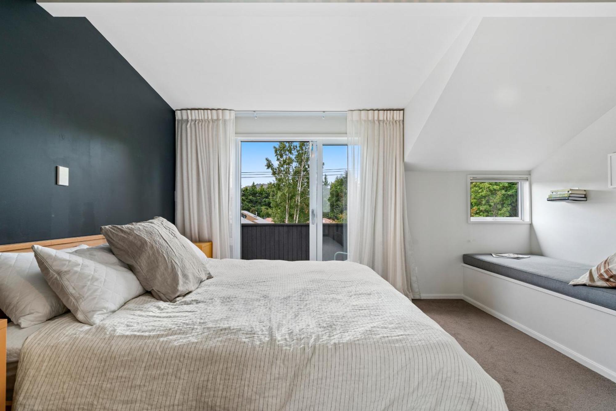 Holiday home Eely Point Oasis - Holiday Wanaka