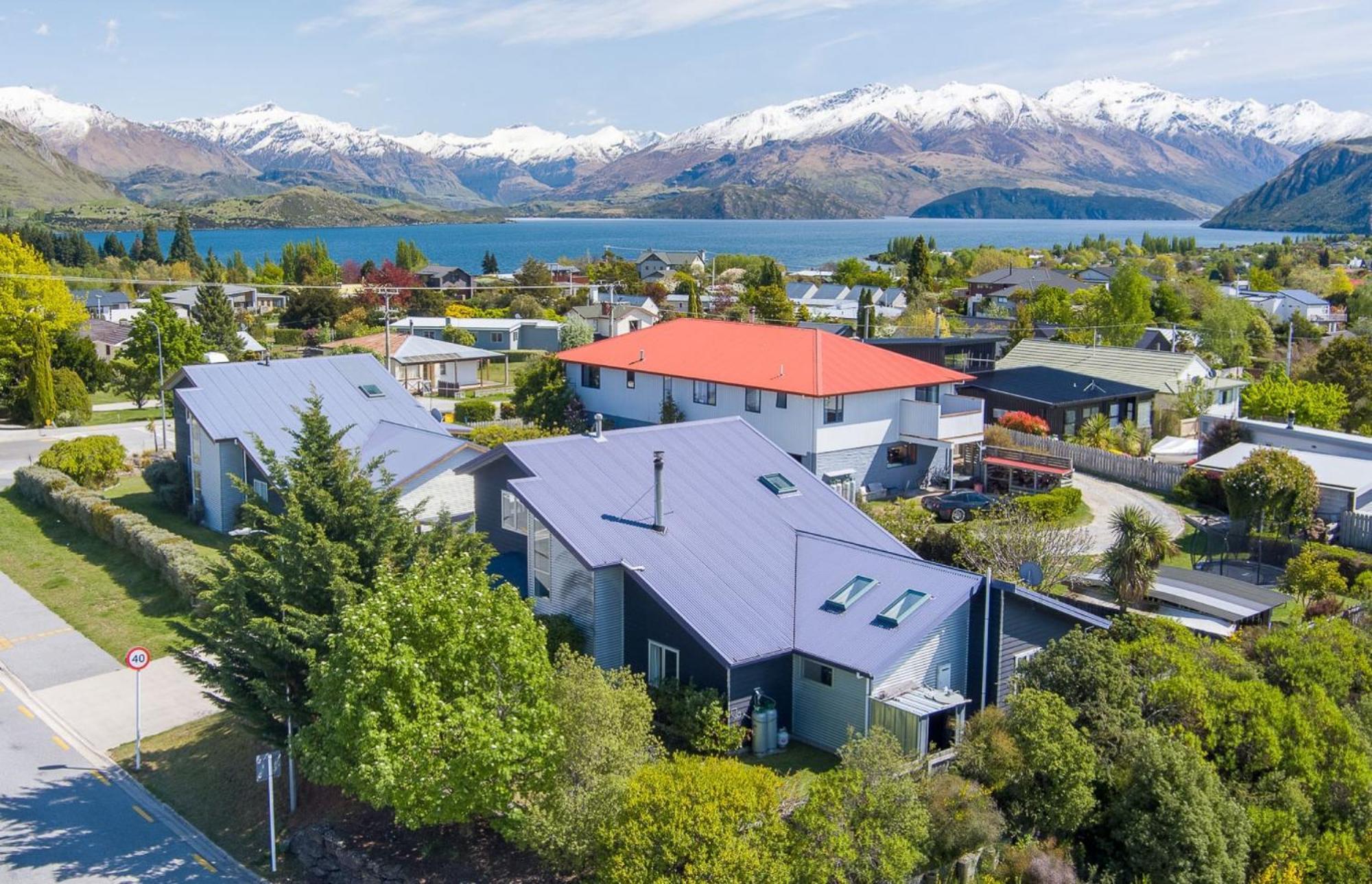 Holiday home Views On Koru