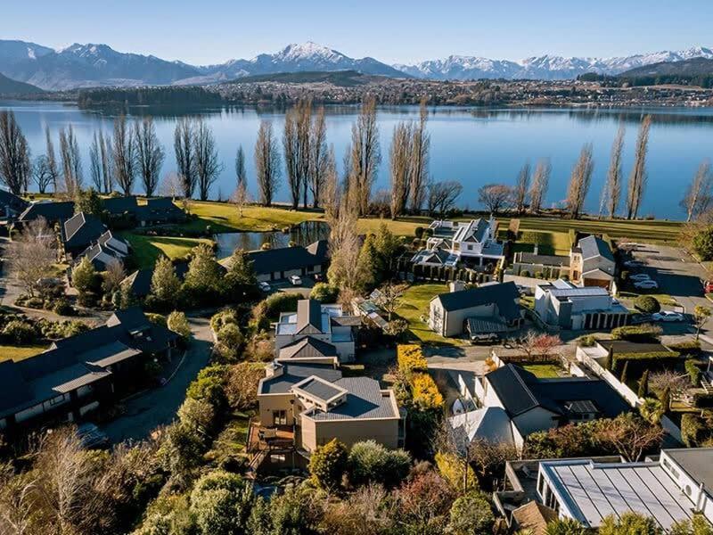 Lake View