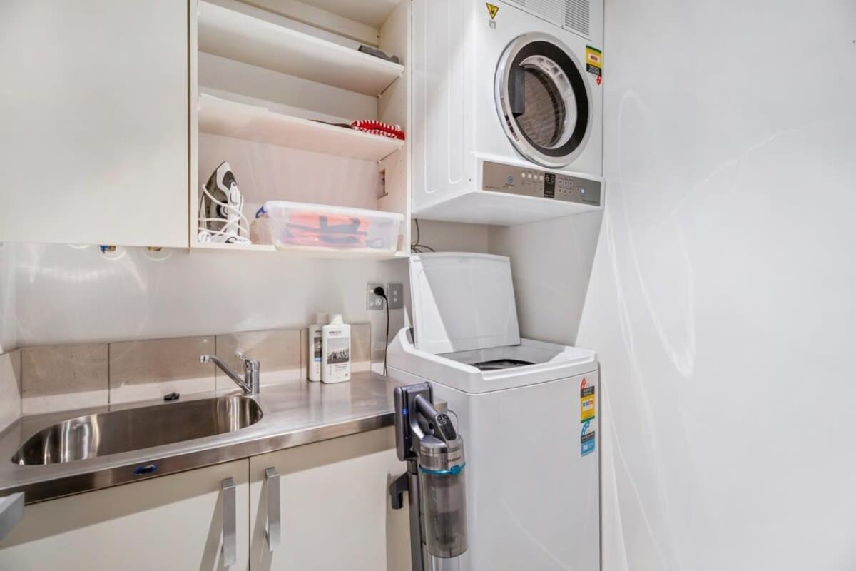Pembroke Luxury Apartment