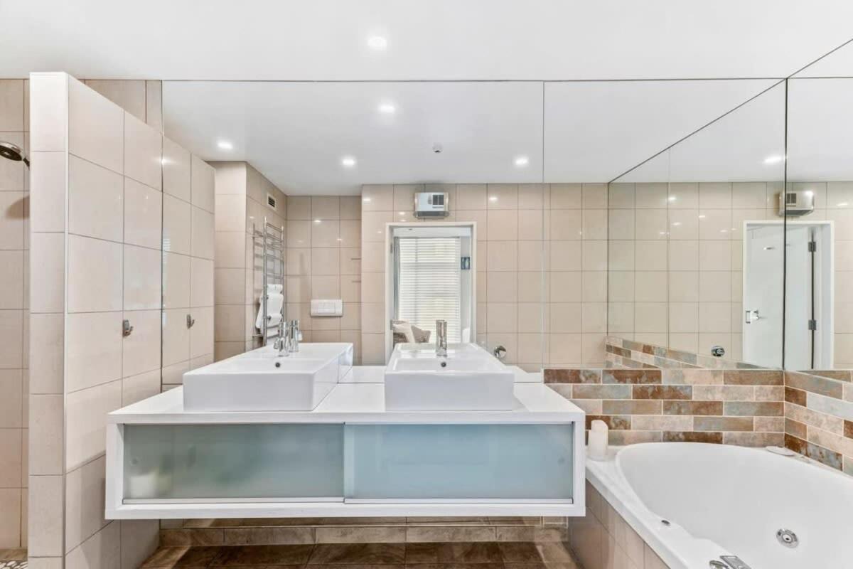 Apartment Pembroke Luxury *