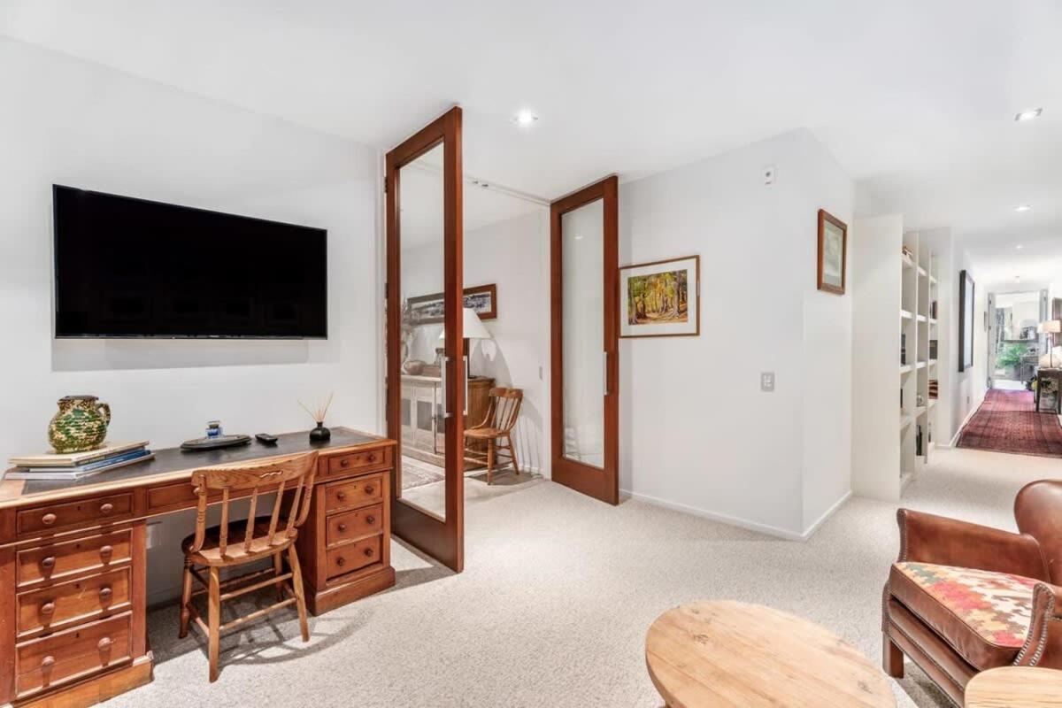 Pembroke - Luxury 1 Bedroom Wanaka