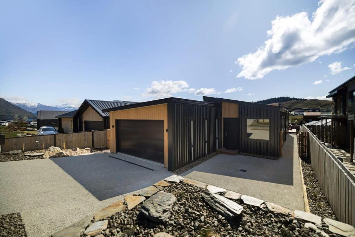Views From The Heights Wanaka