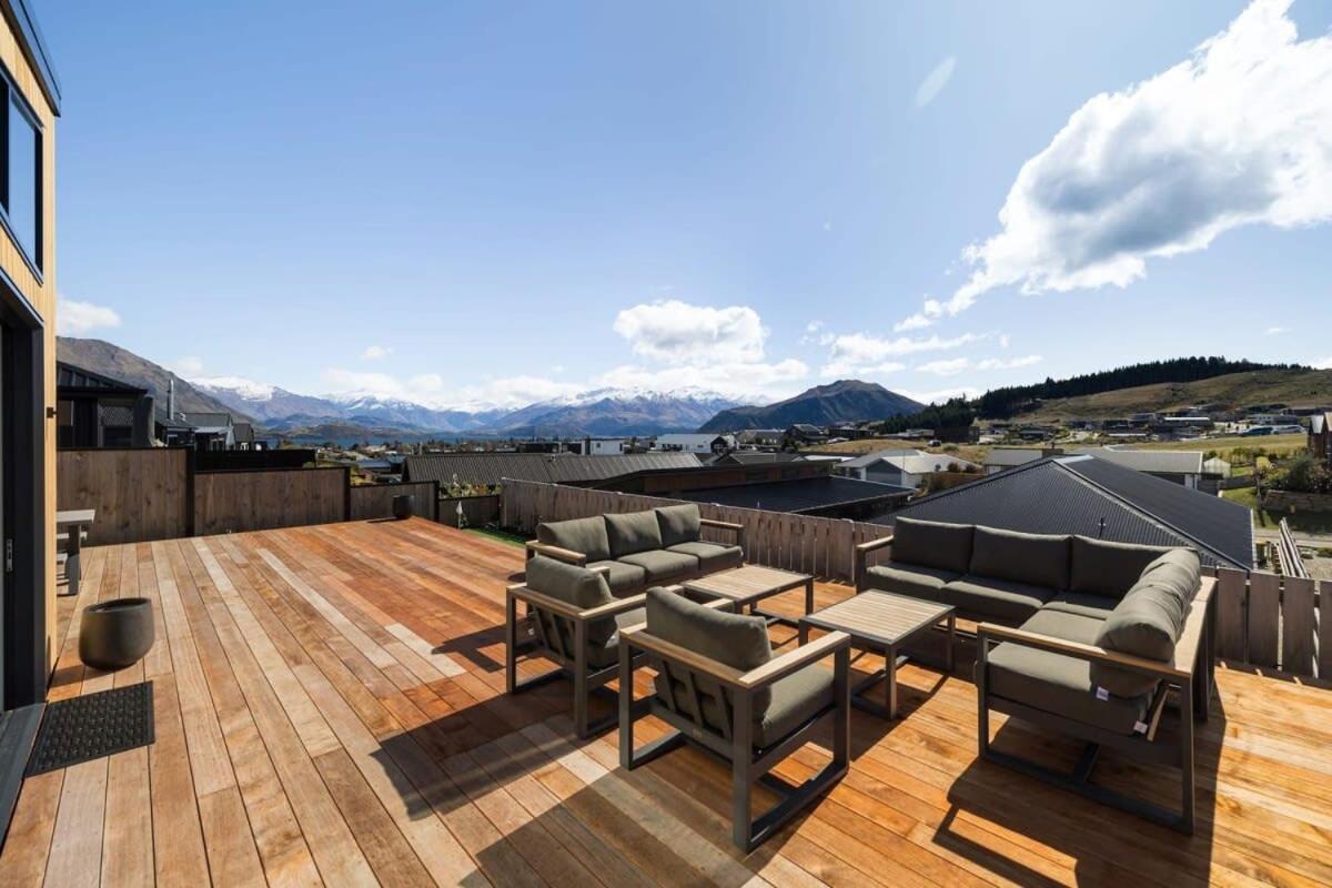 Views From The Heights Wanaka