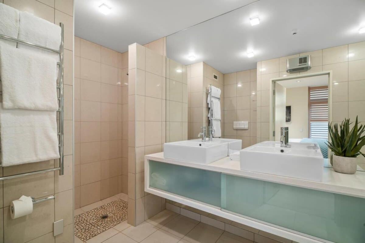 Luxury Lakeview On Ardmore With Sauna Apartment Wanaka