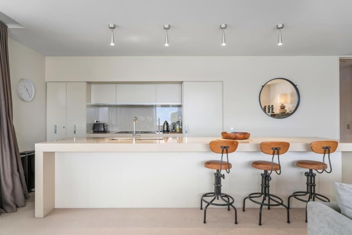 Luxury Lakeview On Ardmore With Sauna Wanaka