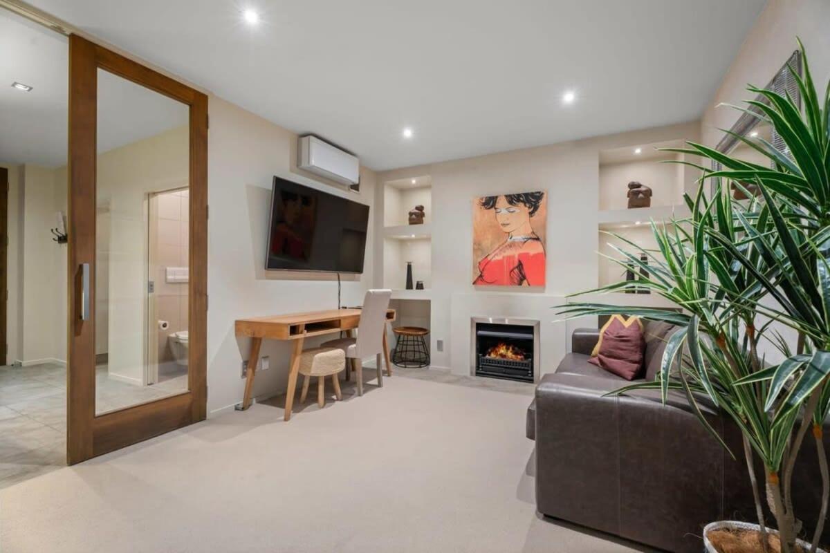 Luxury Lakeview On Ardmore With Sauna * Wanaka