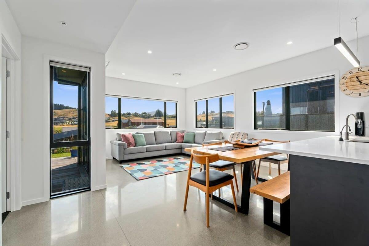 Holiday home Views On Farrant Wanaka