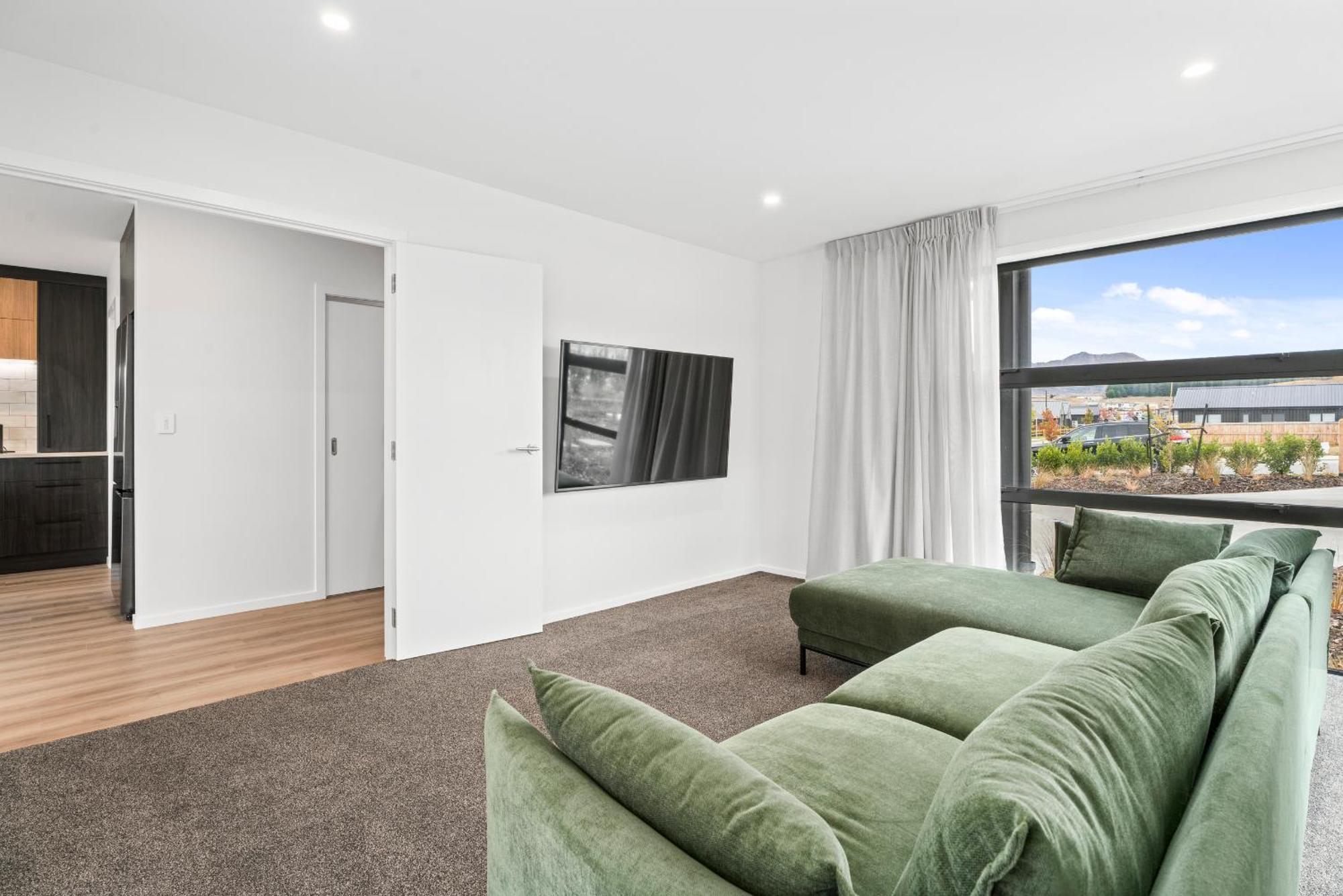 Scenic Riverslea -