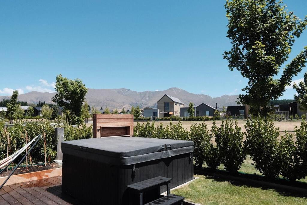 Holiday home Mountain View Haven In W/hot Tub.