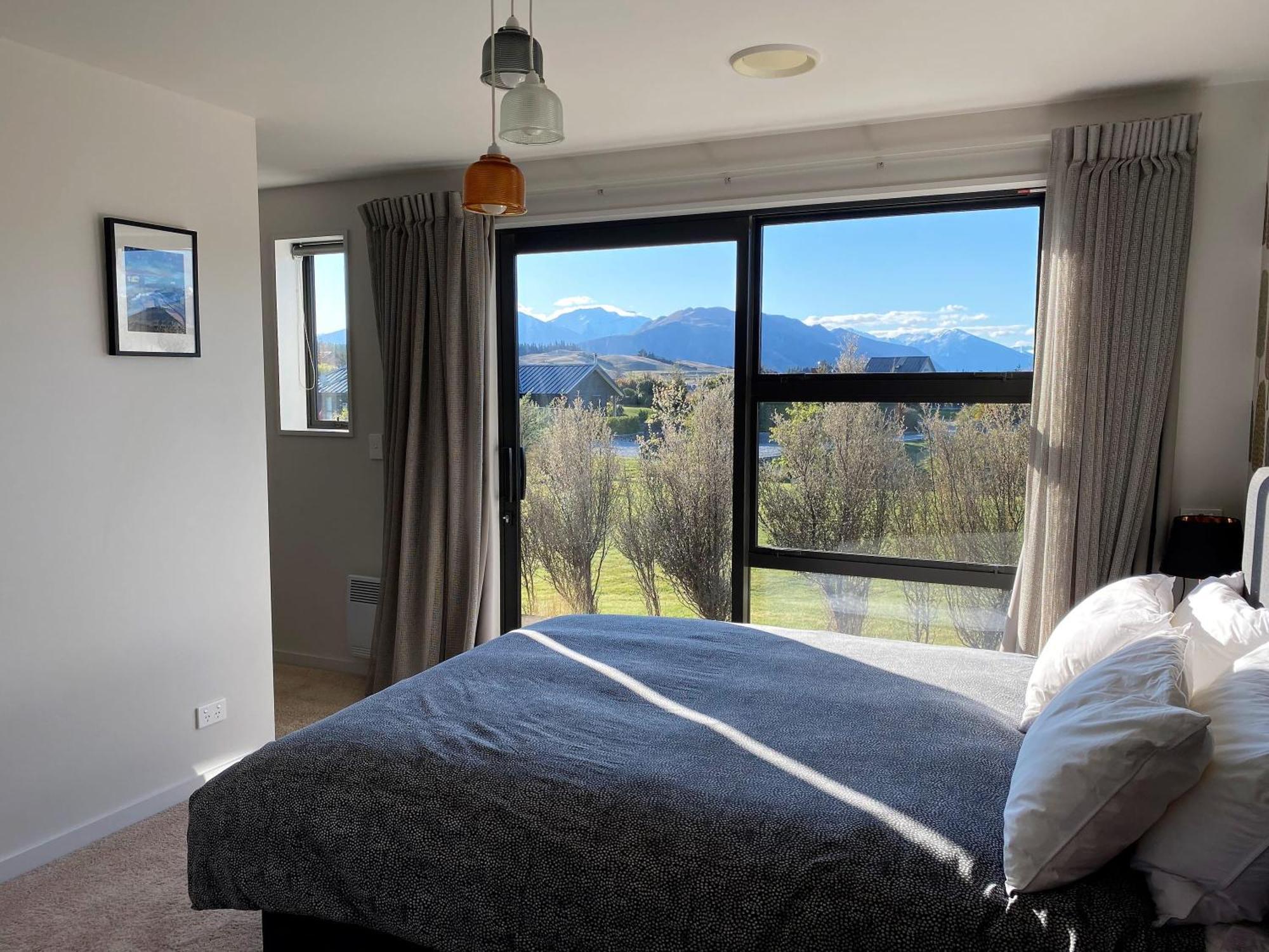 The Yellow Door * Wanaka