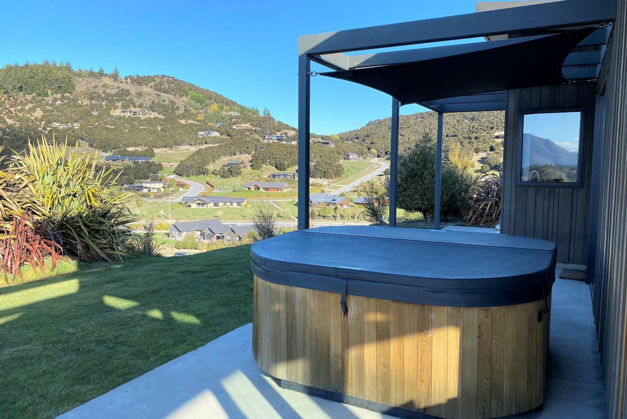 Holiday home The Yellow Door Wanaka