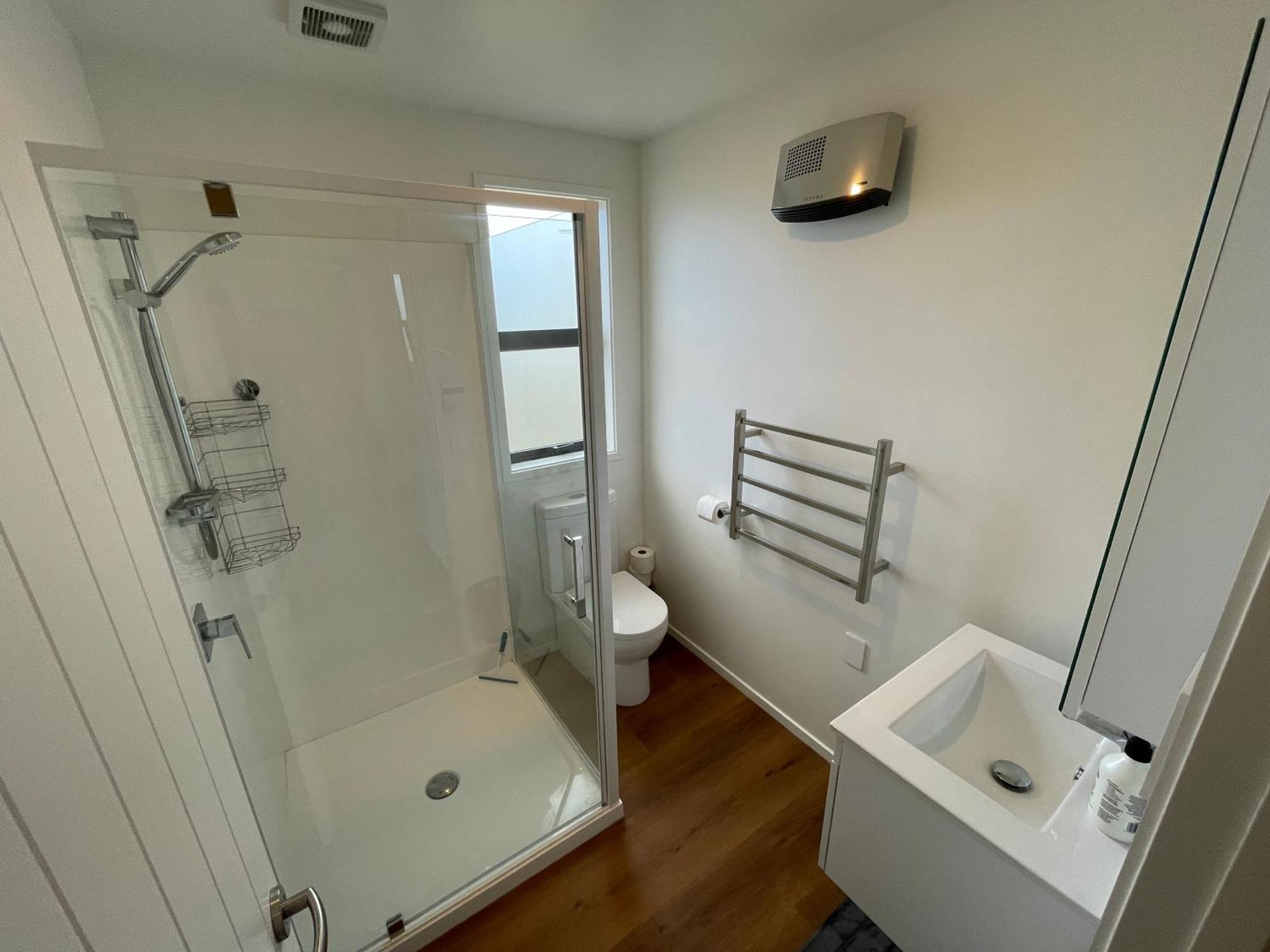 Easy-living With Views *