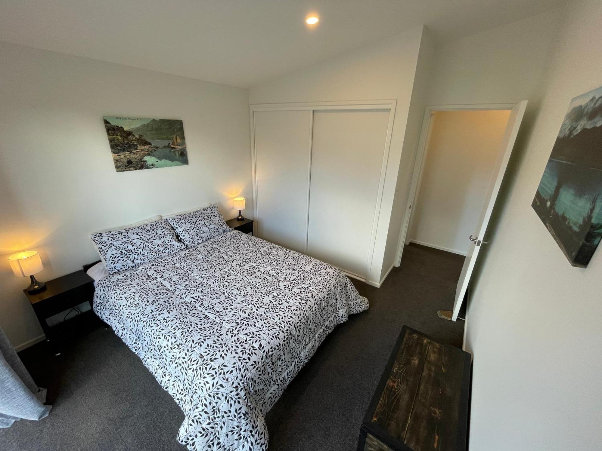 Easy-living With Views *