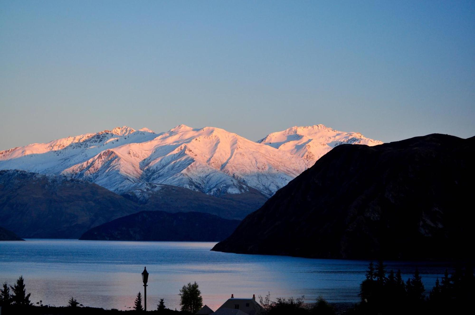 Tawhiri - Tranquility, Space And Stunning Views In Paradise Wanaka