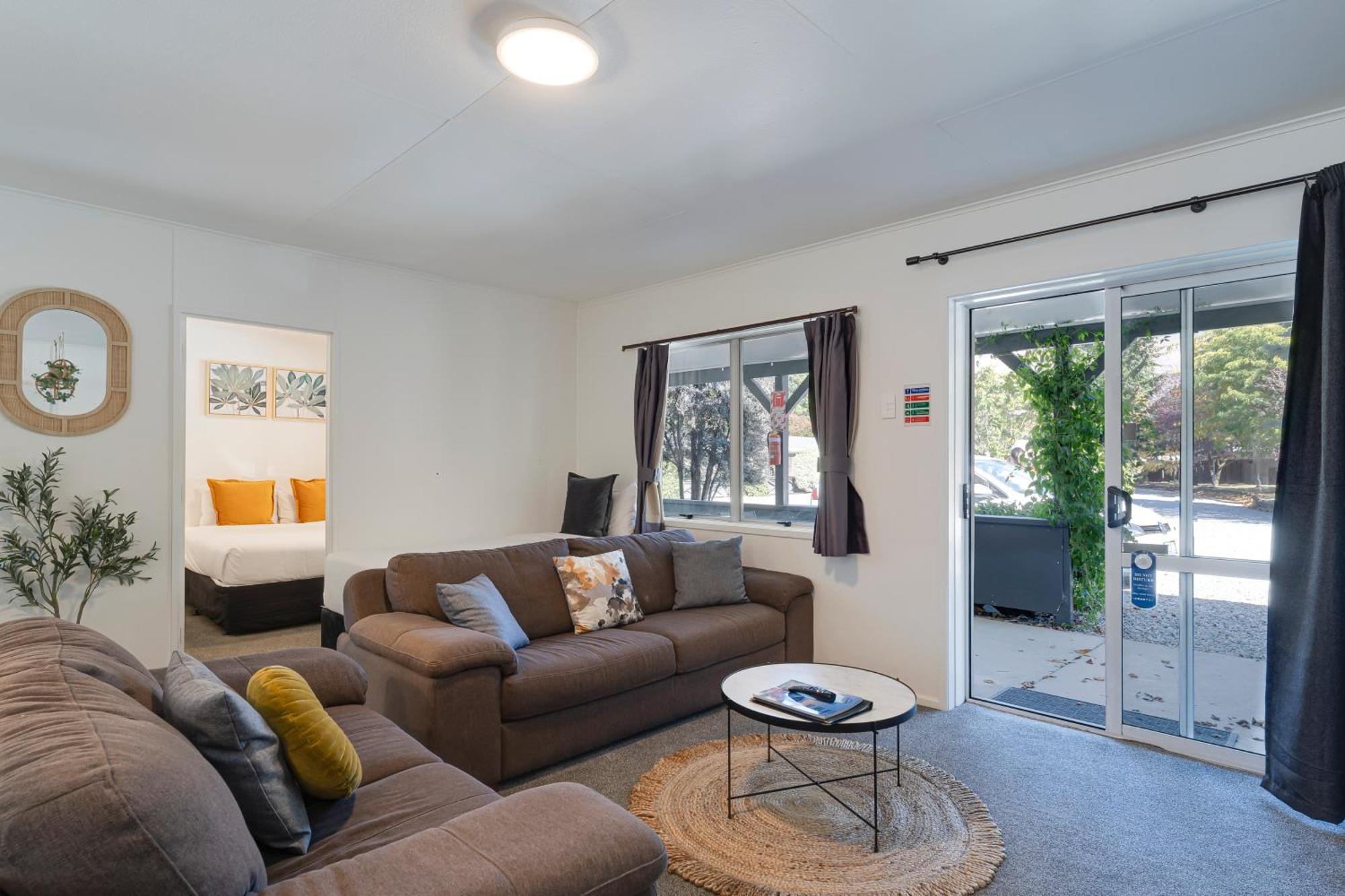 Motel Archway & 4*