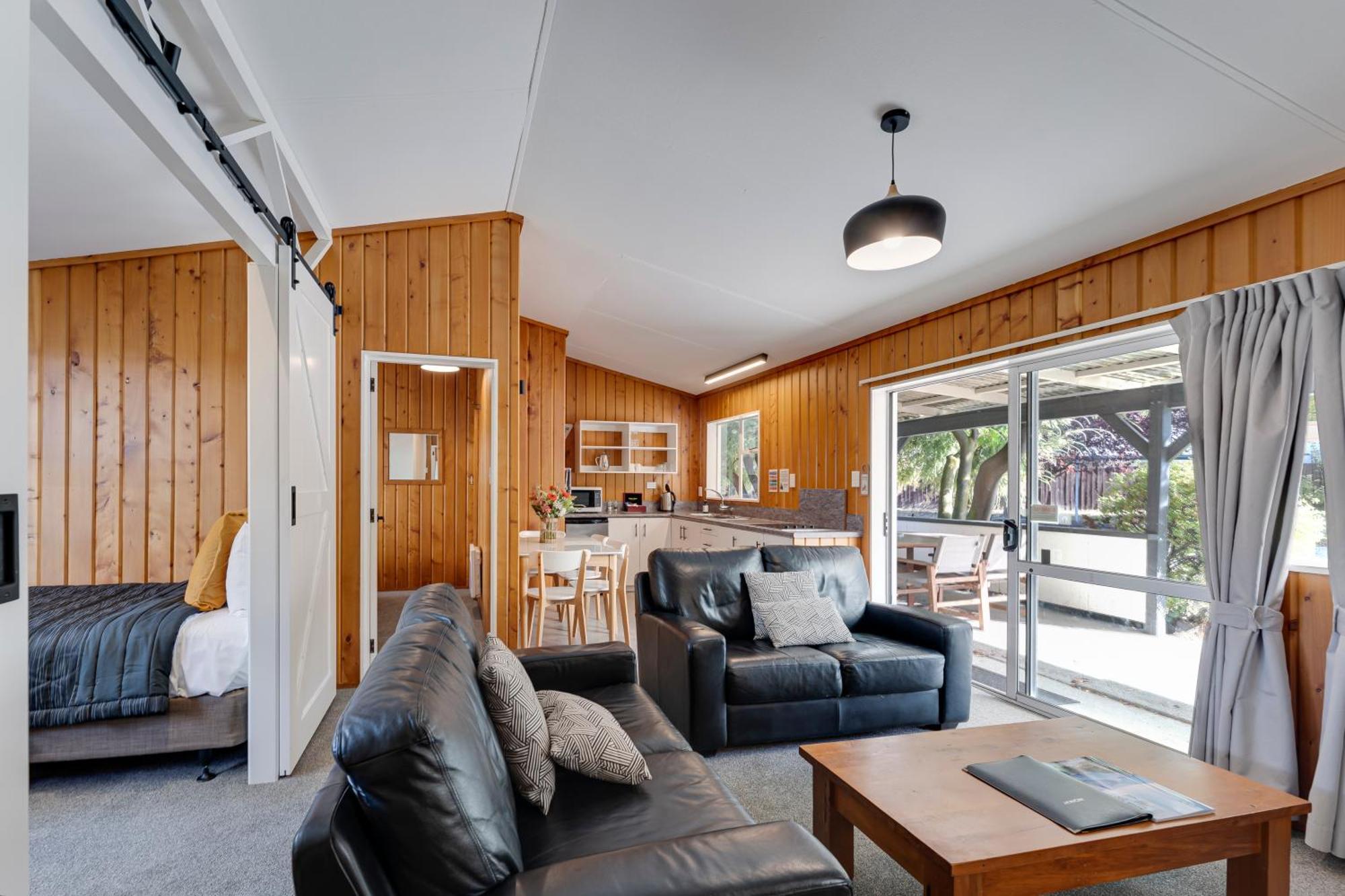 Archway & 4* Wanaka