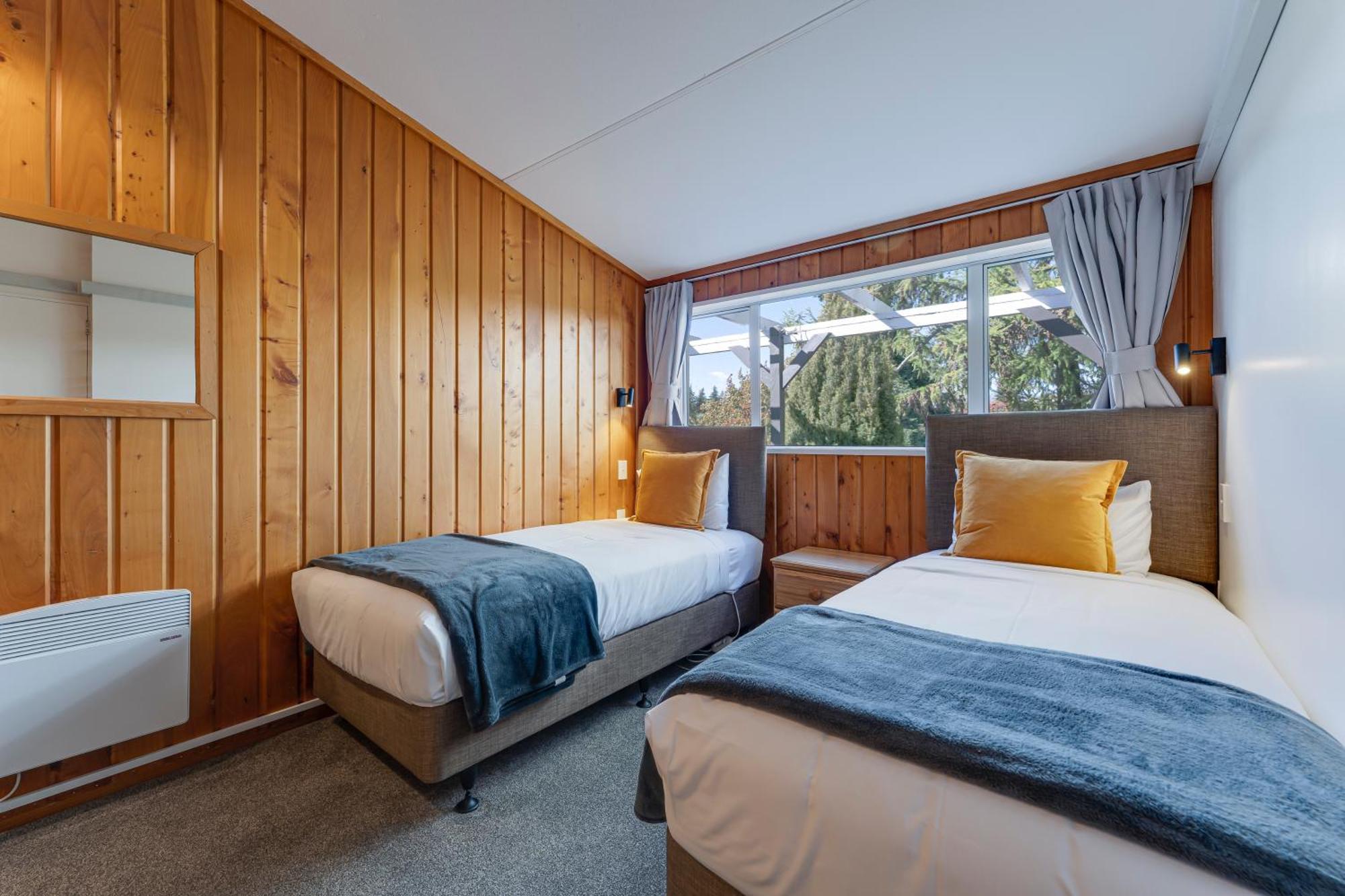 Motel Archway &