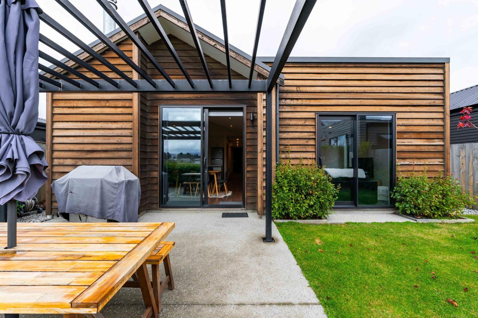 Outlet Sanctuary Holiday home Wanaka