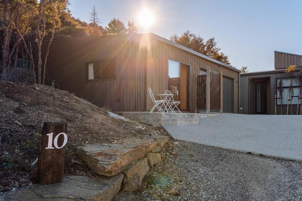 Cosy Studio With Mountain Views *