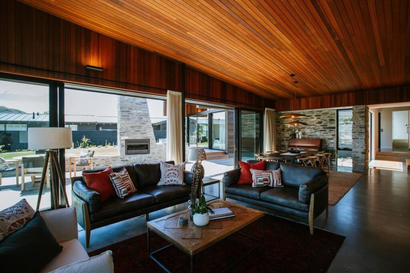 Three Peaks House - Release Villa *
