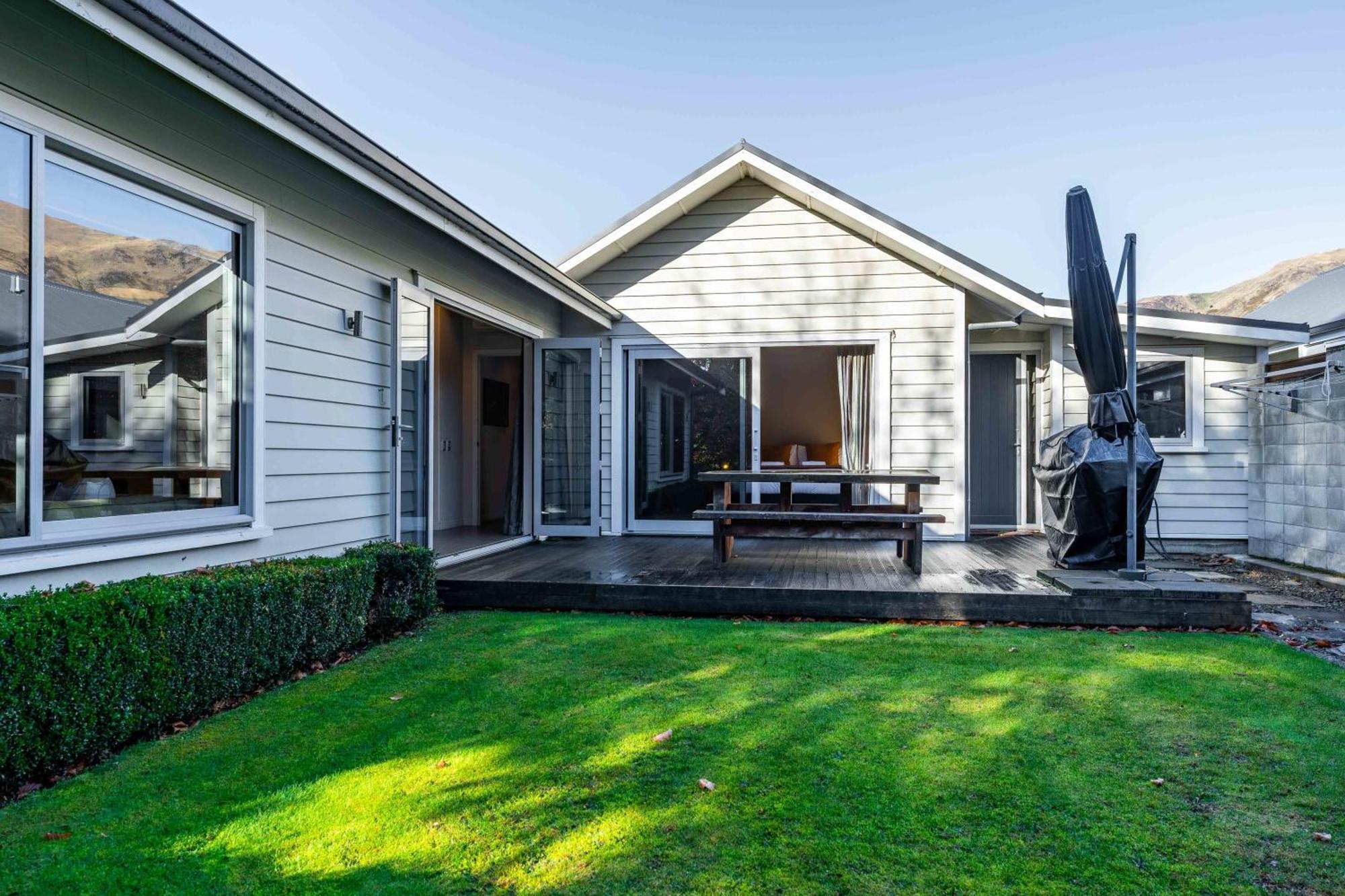 Holiday home Roy's Bay Luxury *