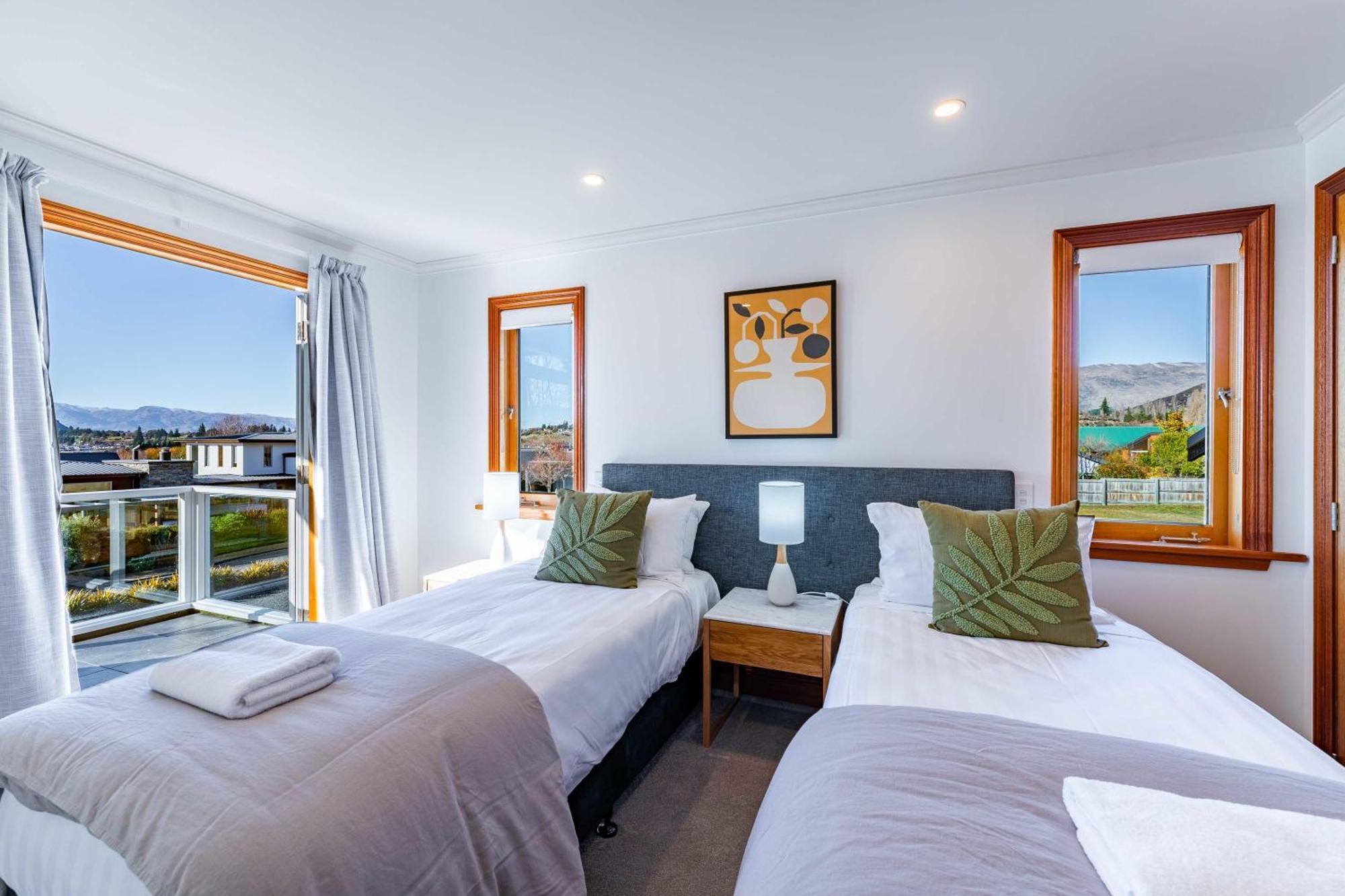 Summit View * Wanaka