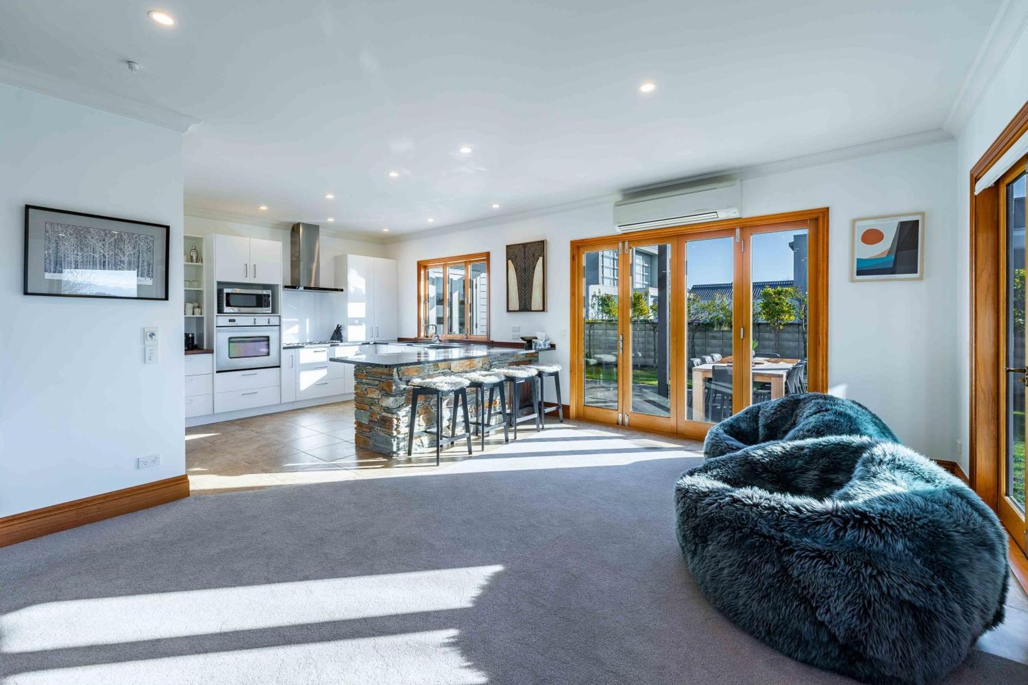 Holiday home Summit View