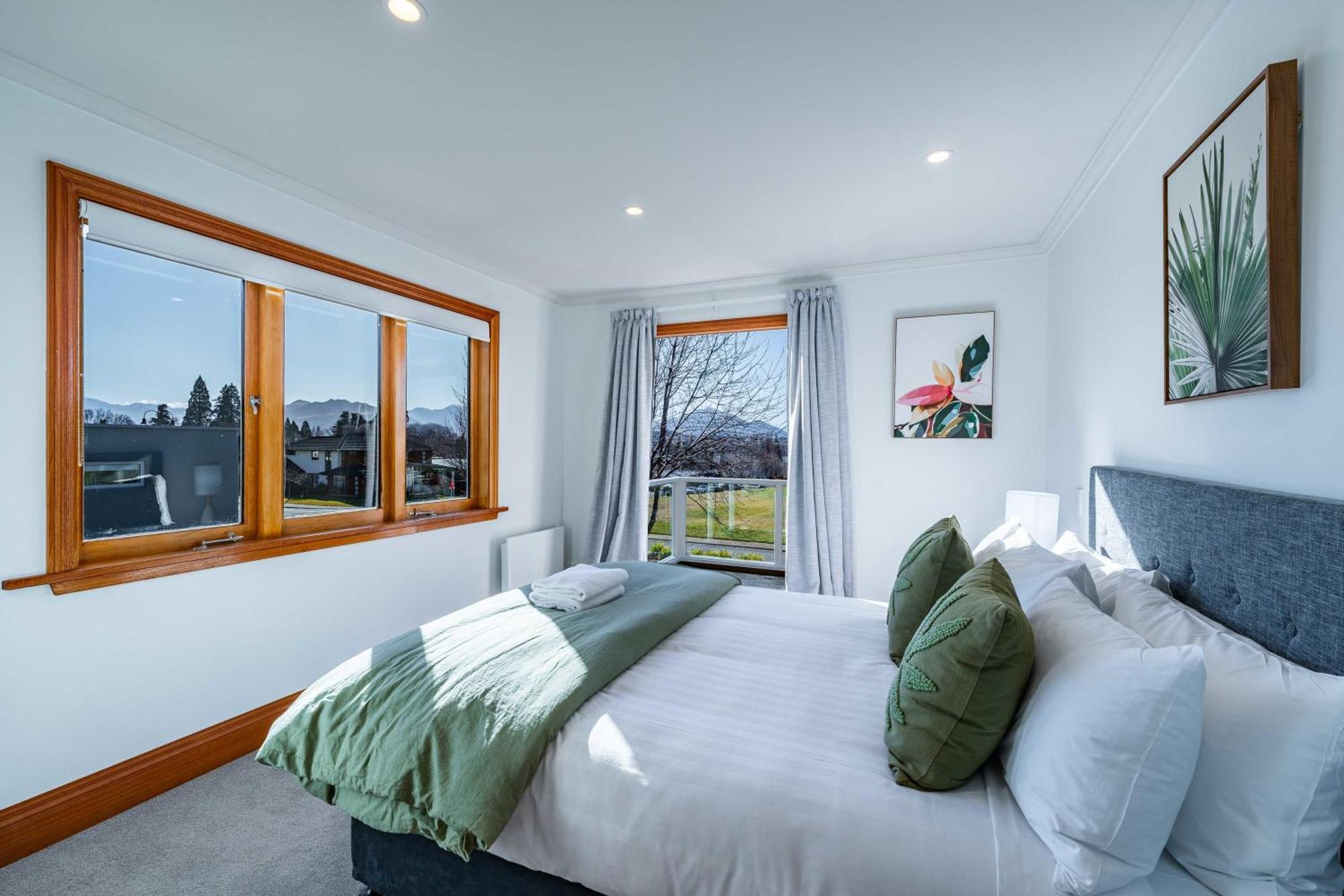 Summit View * Wanaka