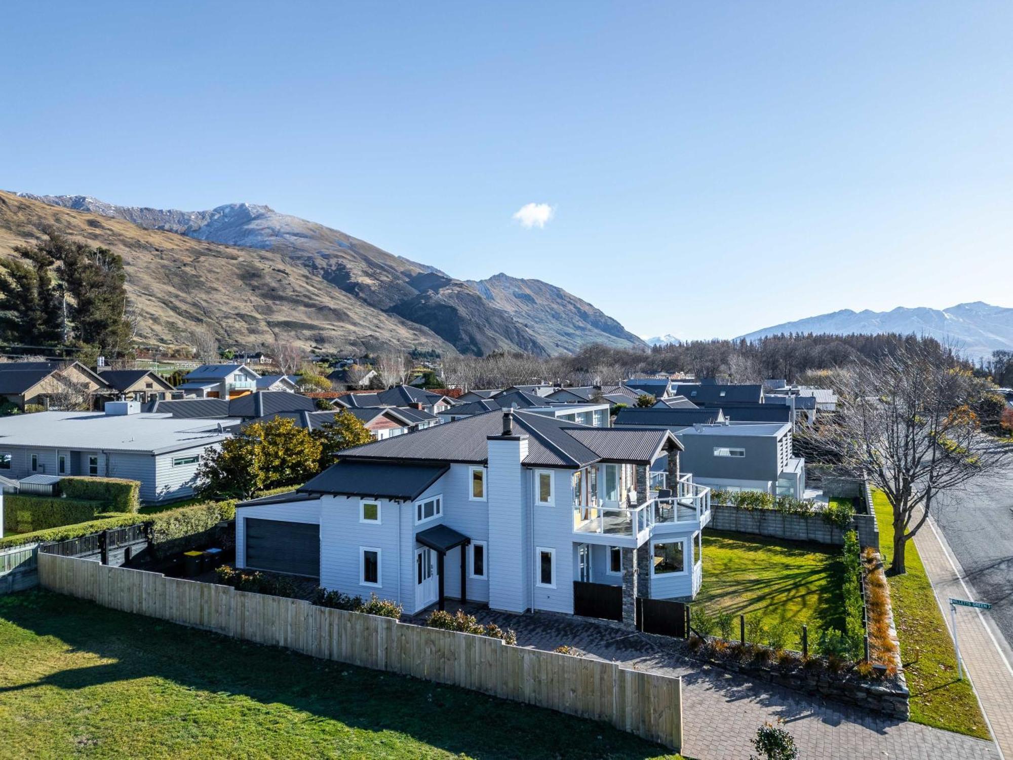 Summit View * Wanaka