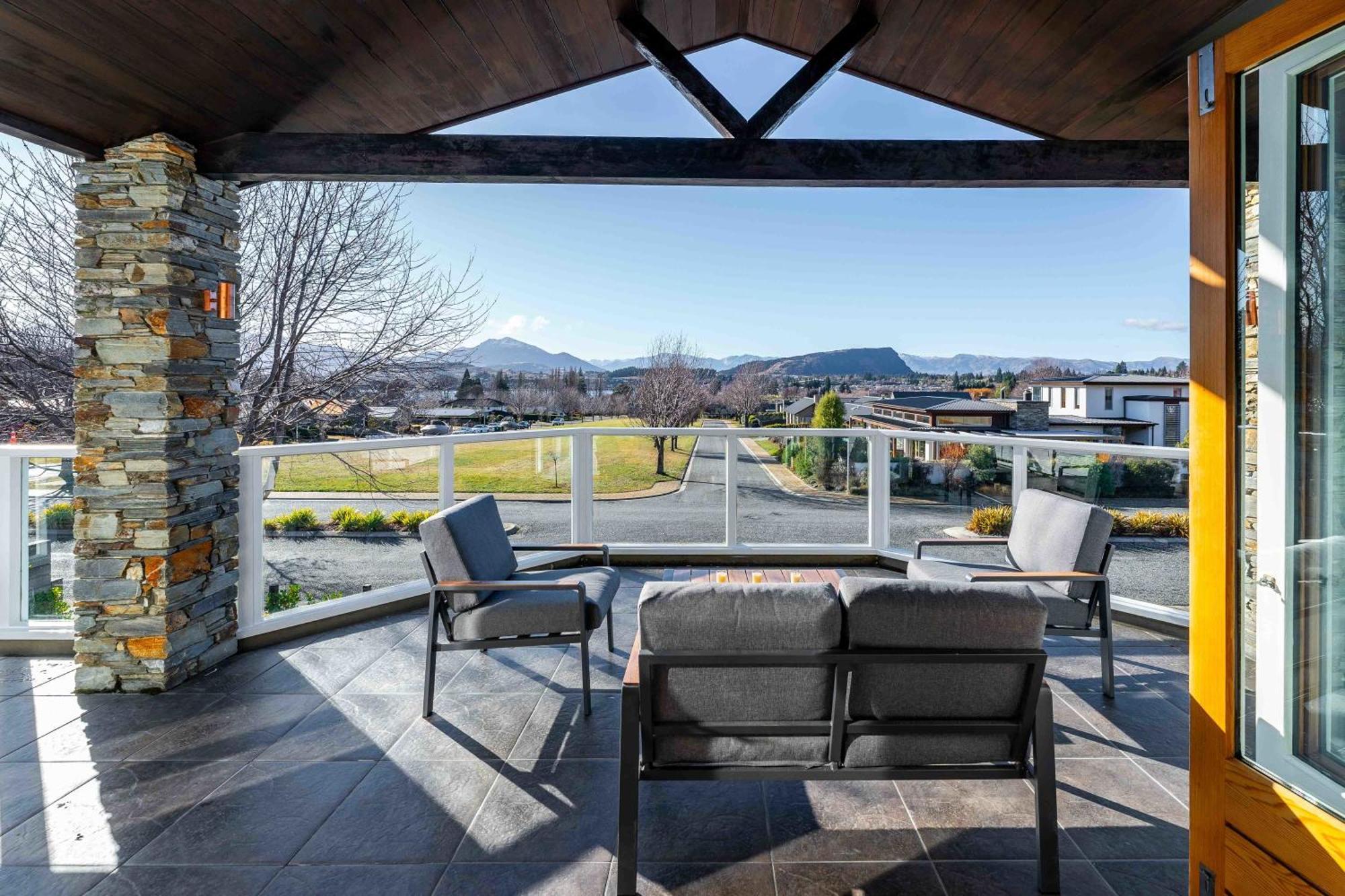 Summit View *