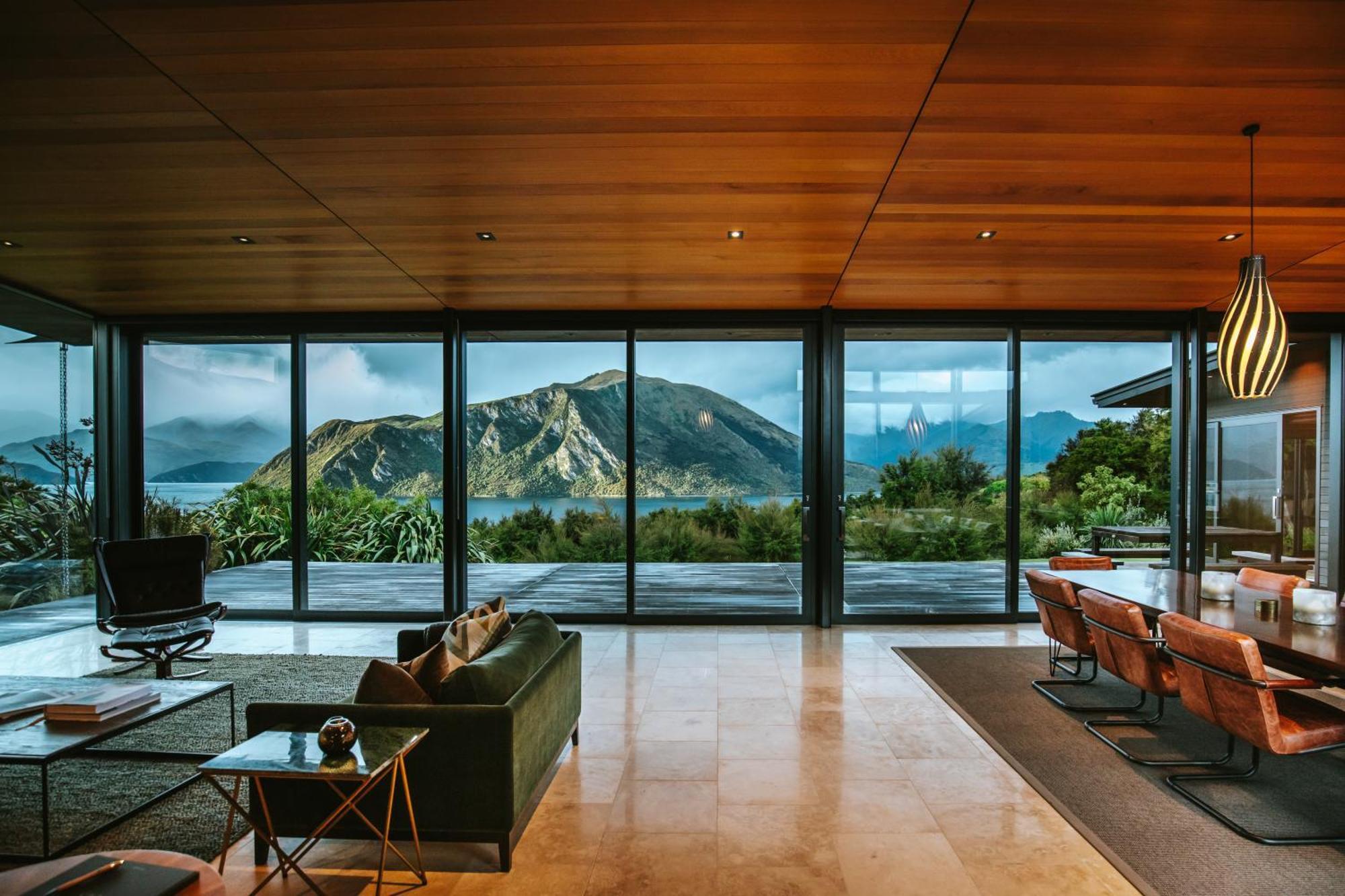 Aurum - Sleeps 6 - Stunning Views *