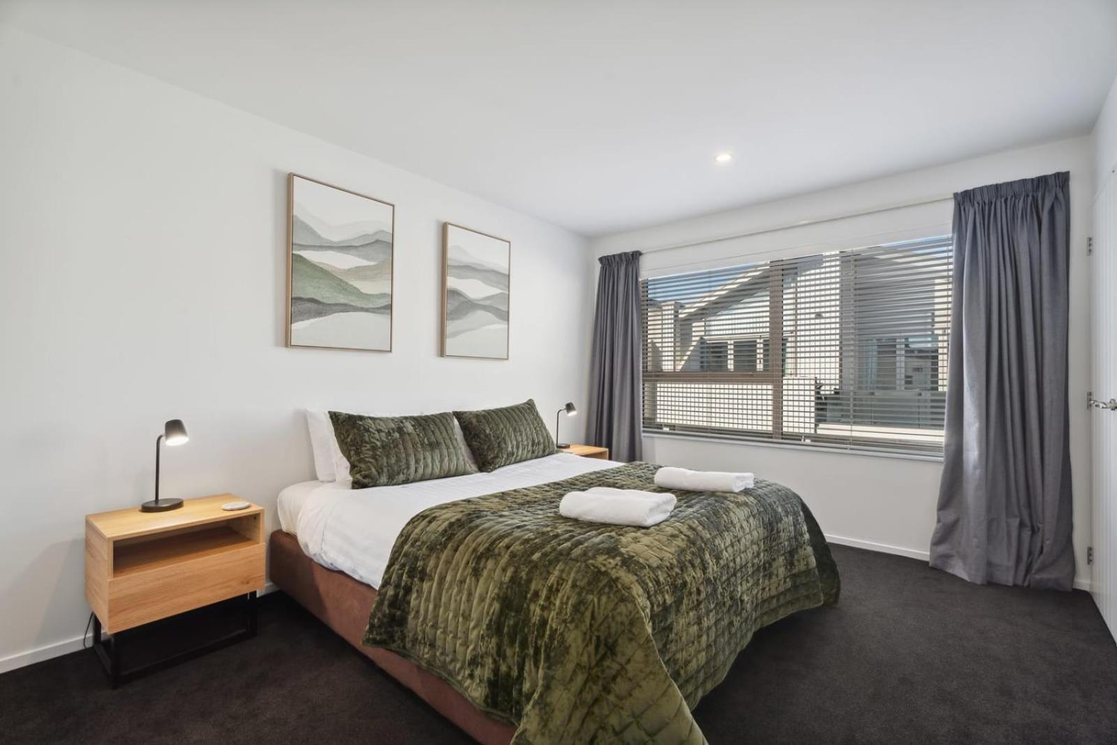 Alpine Retreat - 3 Bedroom Wanaka