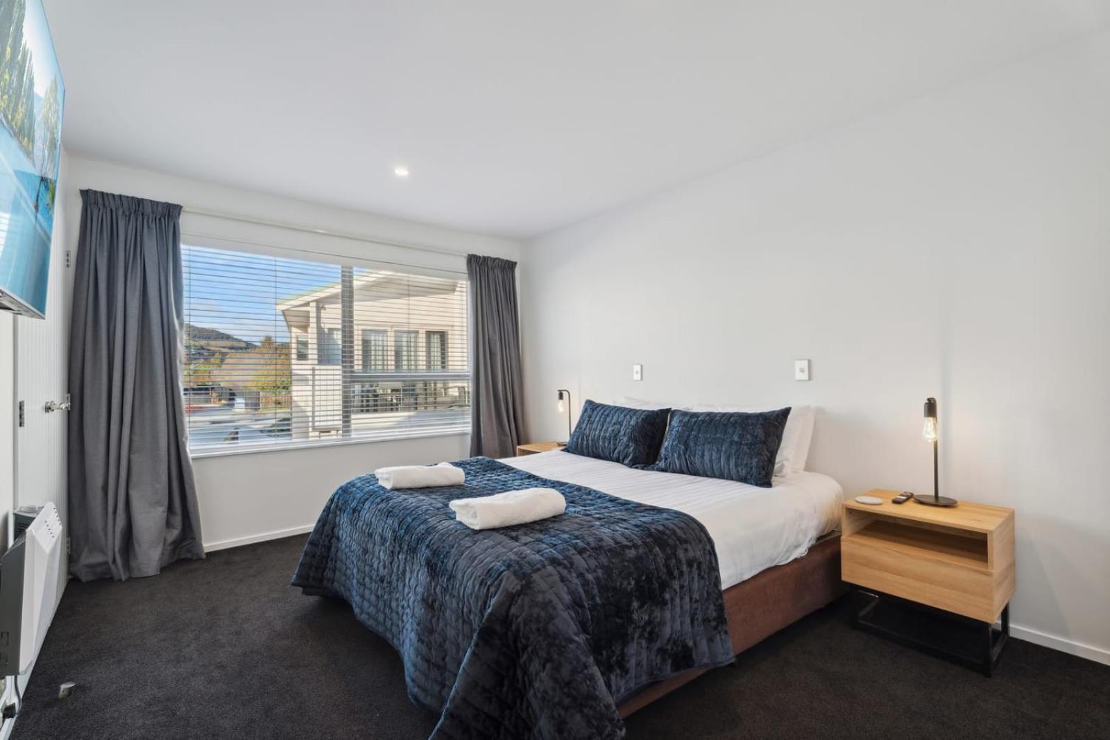 Alpine Retreat - 3 Bedroom Apartment Wanaka