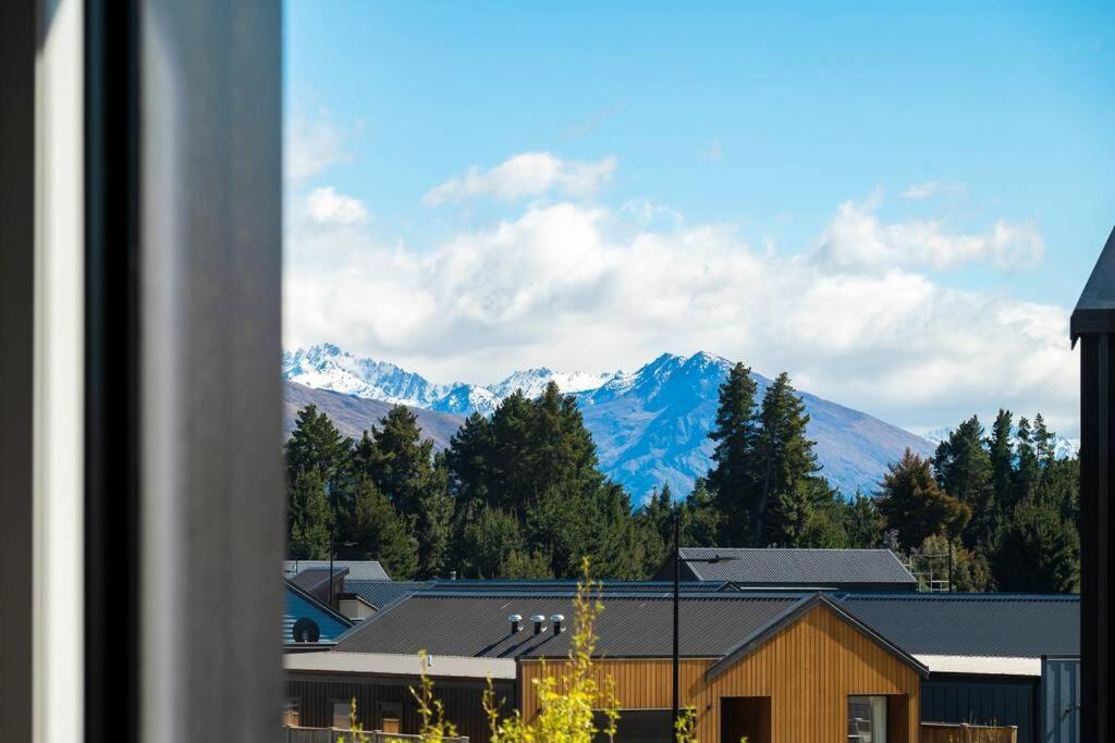 Luxurious New 2 Bed 2 Bath In Apartment Wanaka