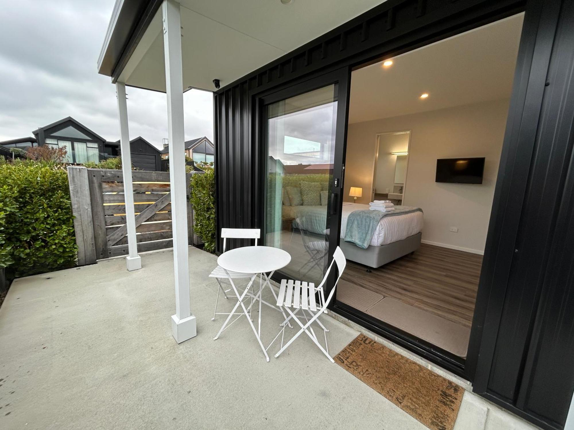Fabulous On Farrant Apartment *