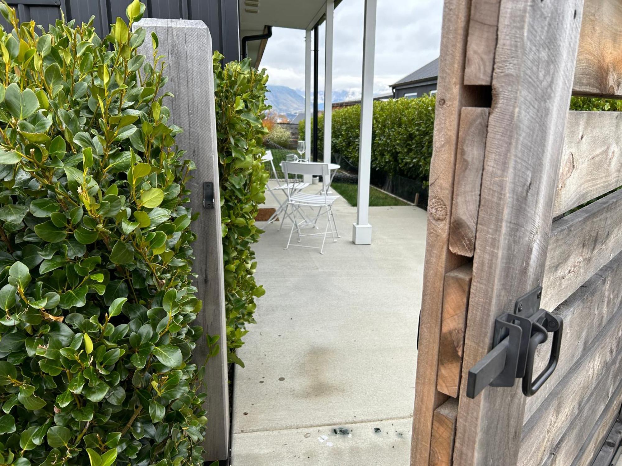 Apartment Fabulous On Farrant *