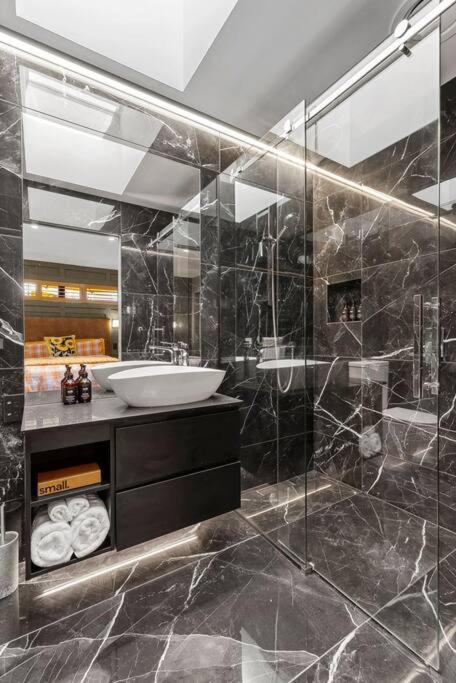 Yellow Pots C, Luxurious Outdoor Bath Apartment